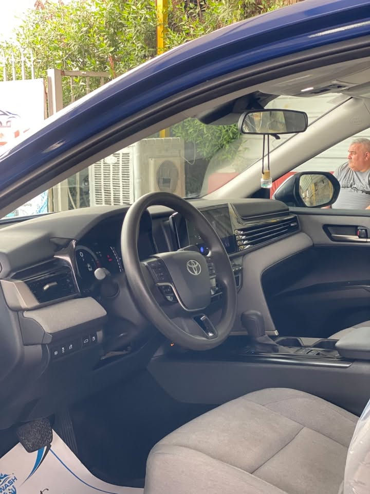 🚘 كامري 2025 LE للبيع
سيارة حلوة وجديدة، وعلى الطبيعة أحلى من الصور 😍
🔹 رقم بغداد مميز وباسمي
🔹 ماشية 11 ألف ميل فقط — بعدها شبه زيرو

⭐ المواصفات:

• شاشة
• بصمة
• كاميرا خلفية
• رادار أمامي
• رادار خلفي
• تحديد مسار
• شحن لاسلكي
• كروز كنترول
• تحكم كامل من الستيرن
• 4 جامات أوتو
• تبريد قطعتين
• وغيرها هواي من المواصفات المعروفة

🎨 الحالة:

السيارة بيها 3 قطع صبغ فقط:
• بنيد
• جام لغ
• قبغ جنطة

✅ السيارة بدون إيرباك وجميع الإيرباكات سليمة.

💰 السعر: 188 ورقه وبيها مجال 

📍 الموقع: بغداد – صليخ / الـ600

📞 للاستفسار:
***********
