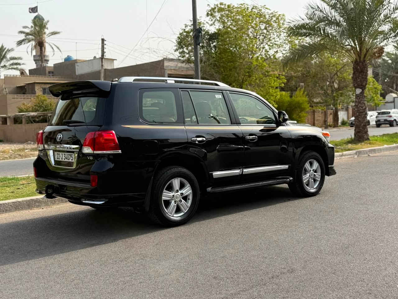 السلام عليكم
لاندكروز VXR 2015 فول الفول مواصفات لكزس
محرك 8 سلندر 4600 سياره جاهزه وجديده
بيها فقط ربع باب خلفي ايمن صبغ والباقي كفاله
العنوان بغداد السيديه
السعر 365$
للاستفسار ***********
