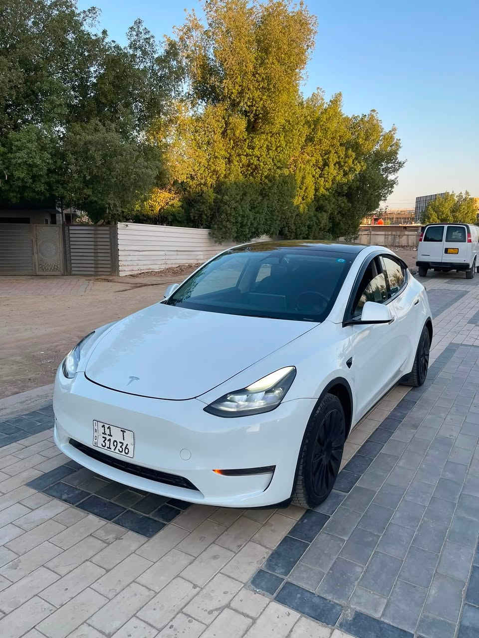 السلام عليكم للبيع تيسلا Y موديل 2023 وارد امريكي صبغ صفحه وجزه من البنيد بدون دواخل سياره صور حادث داخل منشور سياره تك ماطور ماشيه 3000 يعني بعدهه بوضع شركه سياره آخر تحديث اون لاين حاله البطاريه ممتازه مواصفات ال y معروفه تبريد ثلج تخم تاير بعده جديد داخل جلد اسود كراسي كهرباء رقم بغداد تحويل مباشر مكاني بغداد الدوره السعر 175 وبيهه مجال قليل واني بل خدمه اي ستفسار اتصل وتدلل رقمي ***********
