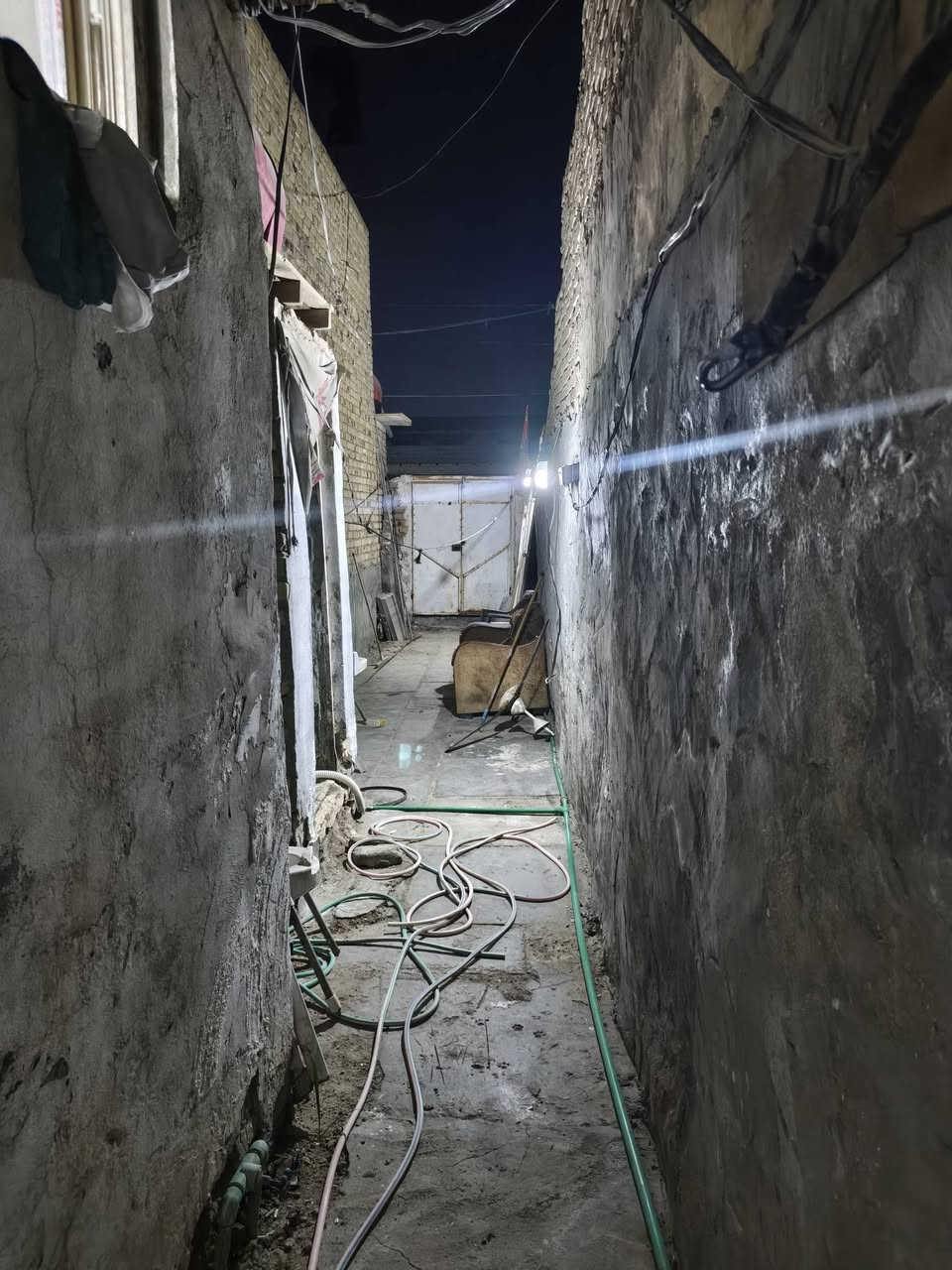 السلام عليكم بيت في الديوانيه شارع سالم للبيع ١٠٠ متر ممر عرض الممر مترين قريب ع تبليط كلش والشارع حيتبلط مشمول بتبليط باب لبيت ومقابله مدرسه جديدة  البيت ارضيته نضيفة حيل
الاستفسارالسلام عليكم بيت في الديوانيه شارع سالم للبيع ١٠٠ متر ممر عرض الممر مترين قريب ع تبليط كلش والشارع حيتبلط مشمول بتبليط باب لبيت ومقابله مدرسه جديدة  البيت ارضيته نضيفة حيل
الاستفسار *********** ***********
السلام عليكم بيت في الديوانيه شارع سالم للبيع ١٠٠ متر ممر عرض الممر مترين قريب ع تبليط كلش والشارع حيتبلط مشمول بتبليط باب لبيت ومقابله مدرسه جديدة  البيت ارضيته نضيفة حيل
