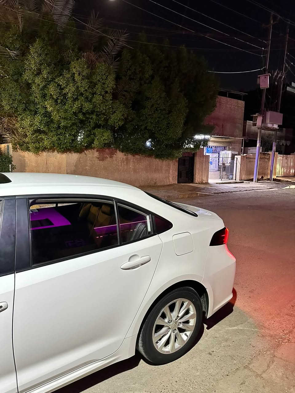السلام عليكم
للبيع كورلا هايبرد تجميع صيني شكل الخليجي موديل 2024 السياره كفاله عامه السياره نضيفه بمعنى الكلمه ماشيه 26 الف حقيقي مواصفاتها معروفه شاشه وبصمه وفتحه وكامره خلفيه رادار انضمه قياده اوتو هولد داخل جلد اسود علامه زركه فول مواصفات محرك 1800 رقم بغداد تحويل ثاني يوم للاستفسار اكثر ***********
