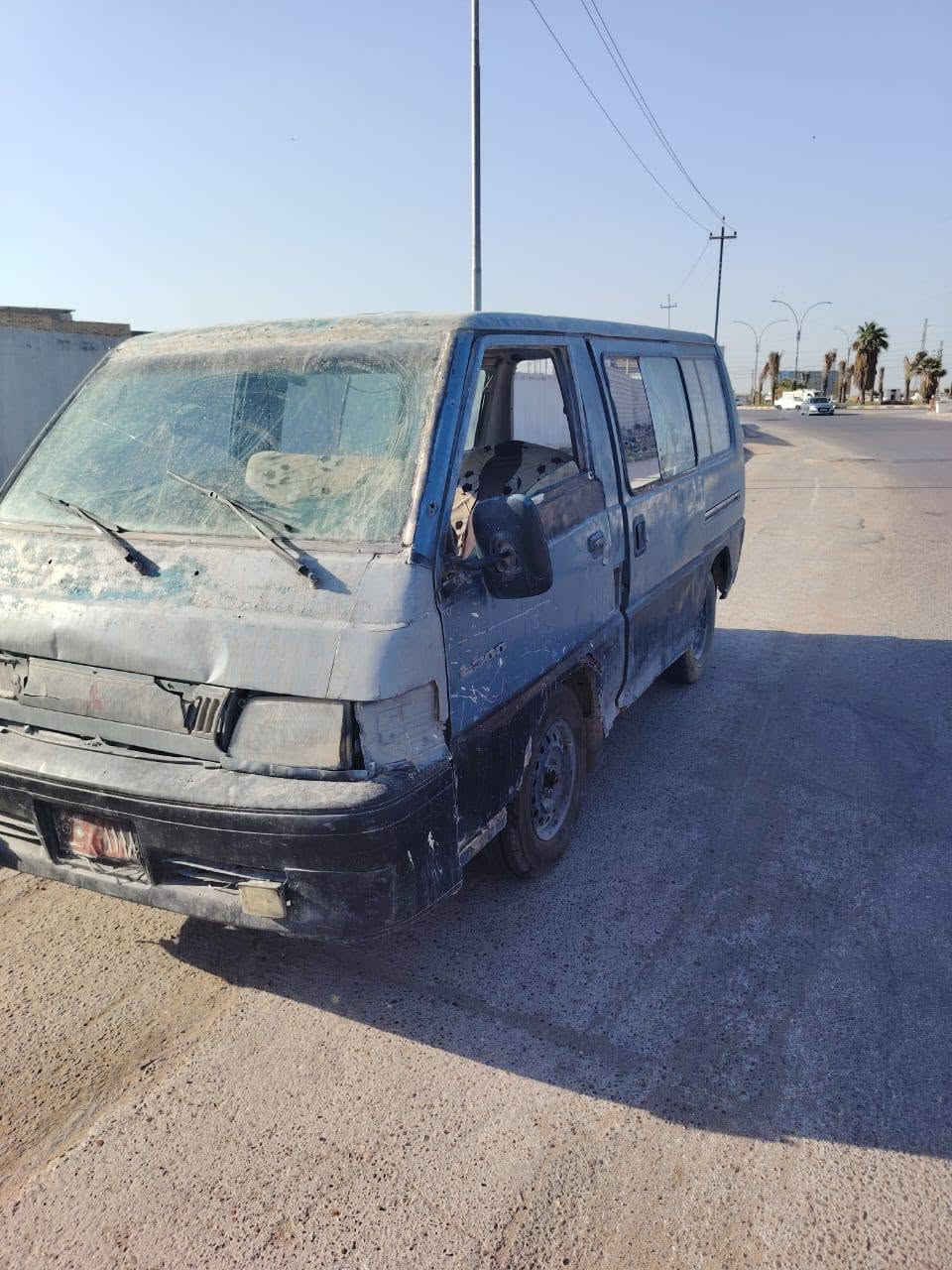 السلام عليكم كيه بسته لبيع رقمه نجف احمر و راعيه موجود السياره مكينه و كير مال ملكه الديفور الصغير 2500 لا تبخير ولا تنقيص السياره اريدها 13 ورقه مكاني نجف 
رقم الهاتف ***********
