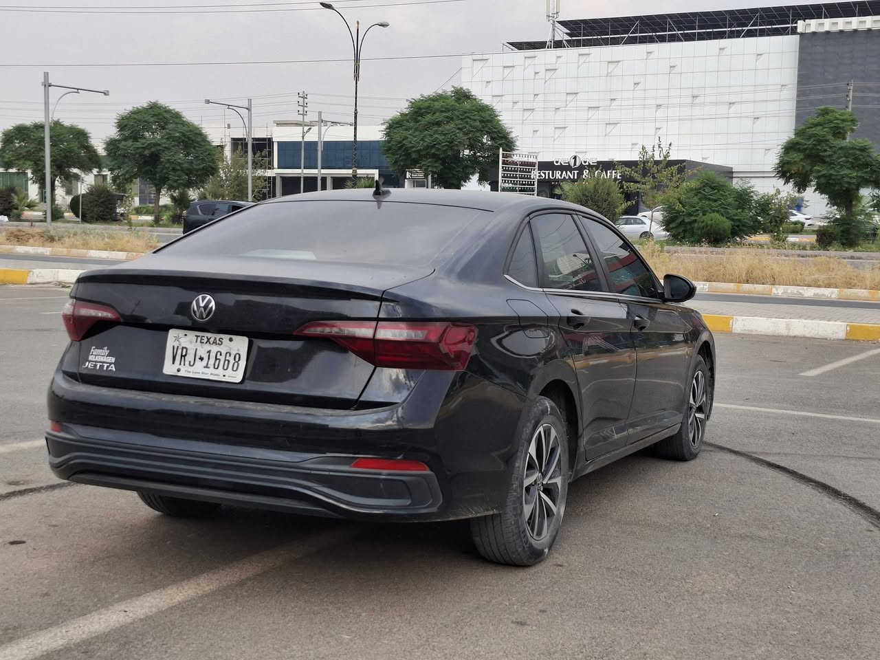 سەرەتا بەناوی خوای گەورە
جیتای 2024 s sport بۆ فرۆشتن لە ڕانیە 
٢ پارچەی بۆیاخە بەبی ناو گرتن ئیرباگ شان و سوکان تەقیوە
سوکان بیلادی داندراوەتەوە ڕادار ئاوێنە ڕادار کامیرا ٣٦٠ کاتی نەشکاوە سعری ١٢٨ گەڵاو مامەڵەیە ***********
ڕەسمی عادیسەکەم داناوە
