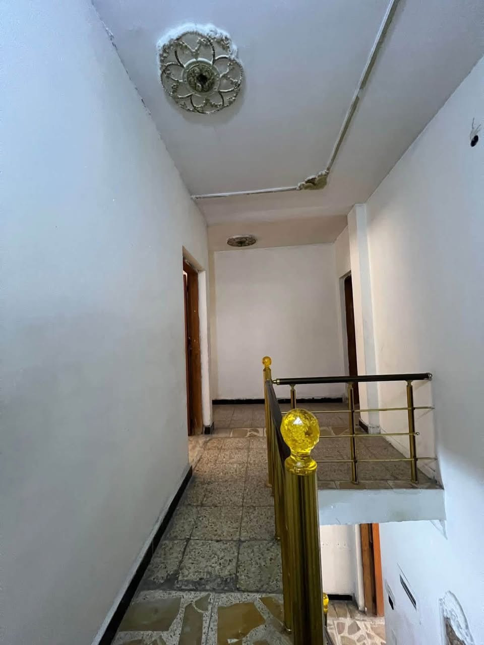 دار تجاري او سكني في السيدية
📍موقع السيدية شارع المدارس شارع 15

يحتوي على كراج كبير صالة كبيرة وغرفتين

الايجار مليون وربع

للاستفسار والتواصل 

***********
