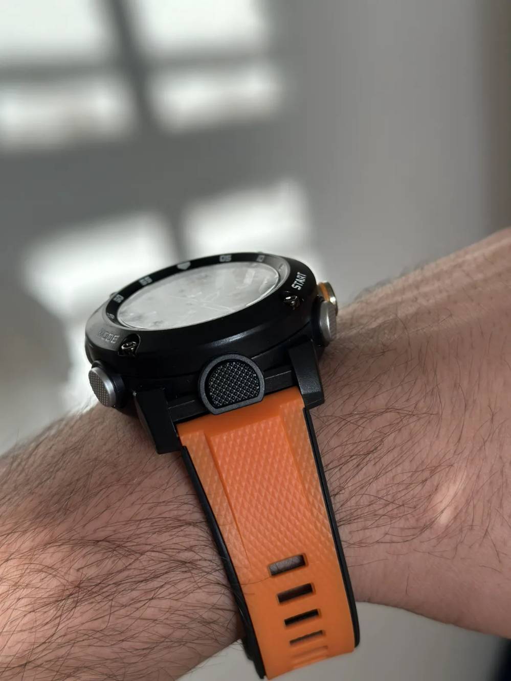 G-SHOCK كاسيو • أسود برتقالي • رجالي رياضي