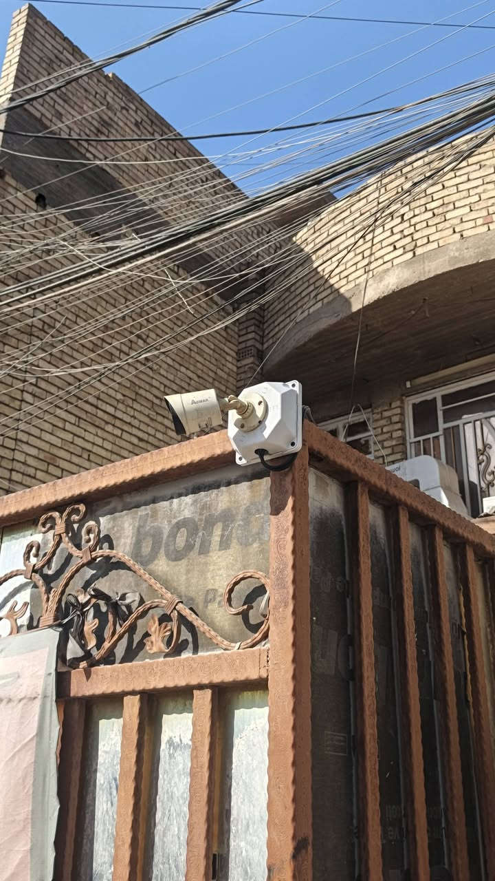 📹 تم بحمد الله تنصيب 3 كاميرات مراقبة نوع اسوار 2 ميكا في إحدى المنازل في منطقة البلديات💙

🔹 شغل مرتب ودقة عالية
🔹 متابعة وحماية على مدار الساعة 🔒

📍 العنوان: بغداد – الغدير 
📱 للتواصل: ***********
