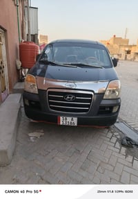 هيونداي H1 • فان • لا تفاصيل