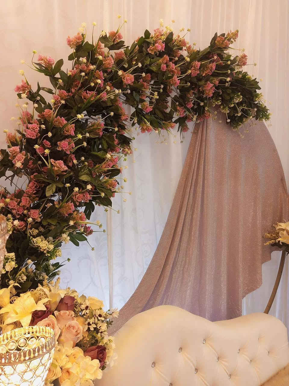 إيجار كوشات  بأفضل الأسعار، وتوجد العديد من التصاميم.
يوجد جميع أنواع الورود 🌹
جميع طباعت الصور 🖼️
افضل واجمل الهدايه 
متواجد كادر  بنات للتصوير الخطوبات والاعراس

 للاستفسار أو الحجز 
واسط/ النعمانية /شارع الكراج مجاور شركة آسيا 
 التواصل واتساب 
***********
حمودي سلام
