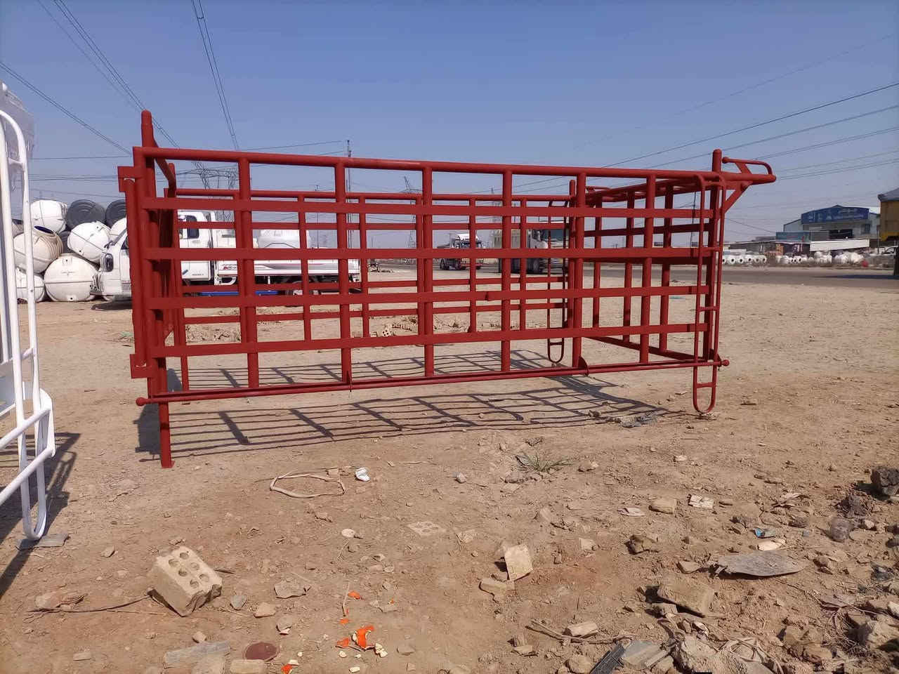 السلام عليكم اخوان لبيع محجر كيه نثيه مكان بغداد تقاطع نهروان ***********
