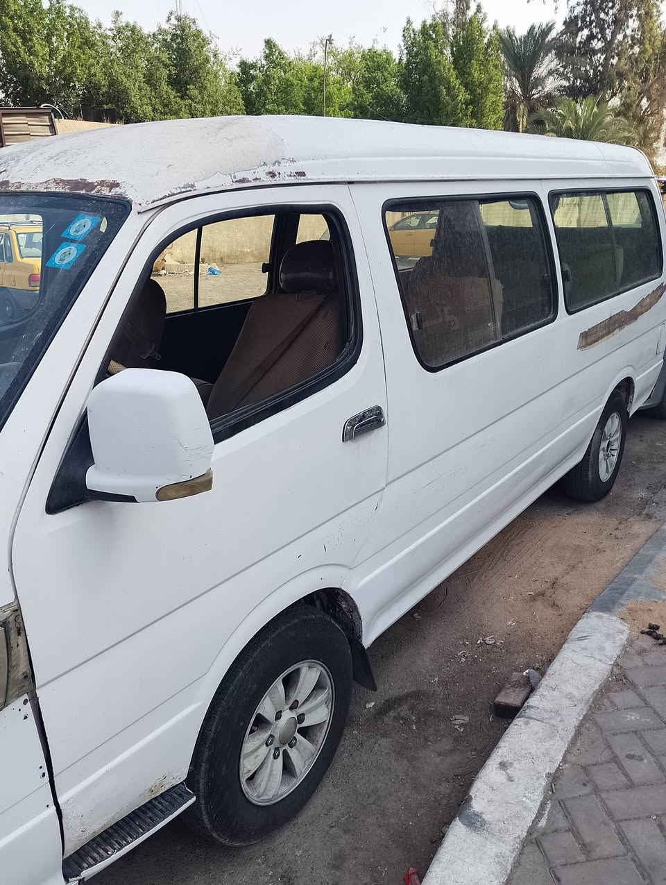 السلام عليكم H1للبيع السيارة مصفرة غرامات وهيئة وهزة جديدة باسمي بيها محرك ونجي الحديث تخم تاير صدر جديد كهربائيات شغالة كلها التبريد عاطل مكاني بغداد السعر٧٠زرقة وبيها مجال تعال شوفه بعينك وتدلل الاتصال ***********واتساب *********** اقرأ المنشور زين السيارة رقم بغداد انكليزي
