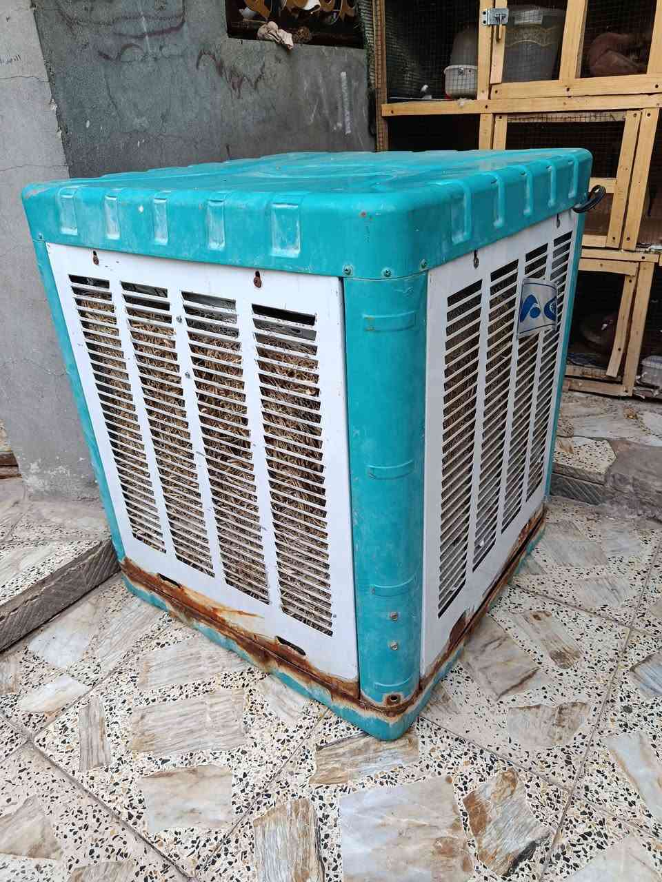 مبرده برفاب للبيع ماطور جديد بلادي عالفحص بس الحوض بي خياسات لان نسيناها العام بمايها سعر على الخاص عنواني نجف حي ابو طالب واتساب*********** اخواني اللي يريدها بالخير ويتدلل
