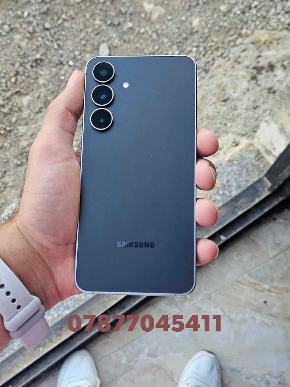 S 25  FE -  256 GB       سامسونج
شرق اوسط دبل شريحه 

مكفول من فتح وصيانه 

نظافة 💯 ب 💯  

مكاني بابل توصيل ماكو 

سعره 650 

اتصال فقط ما موجود على نت

***********
