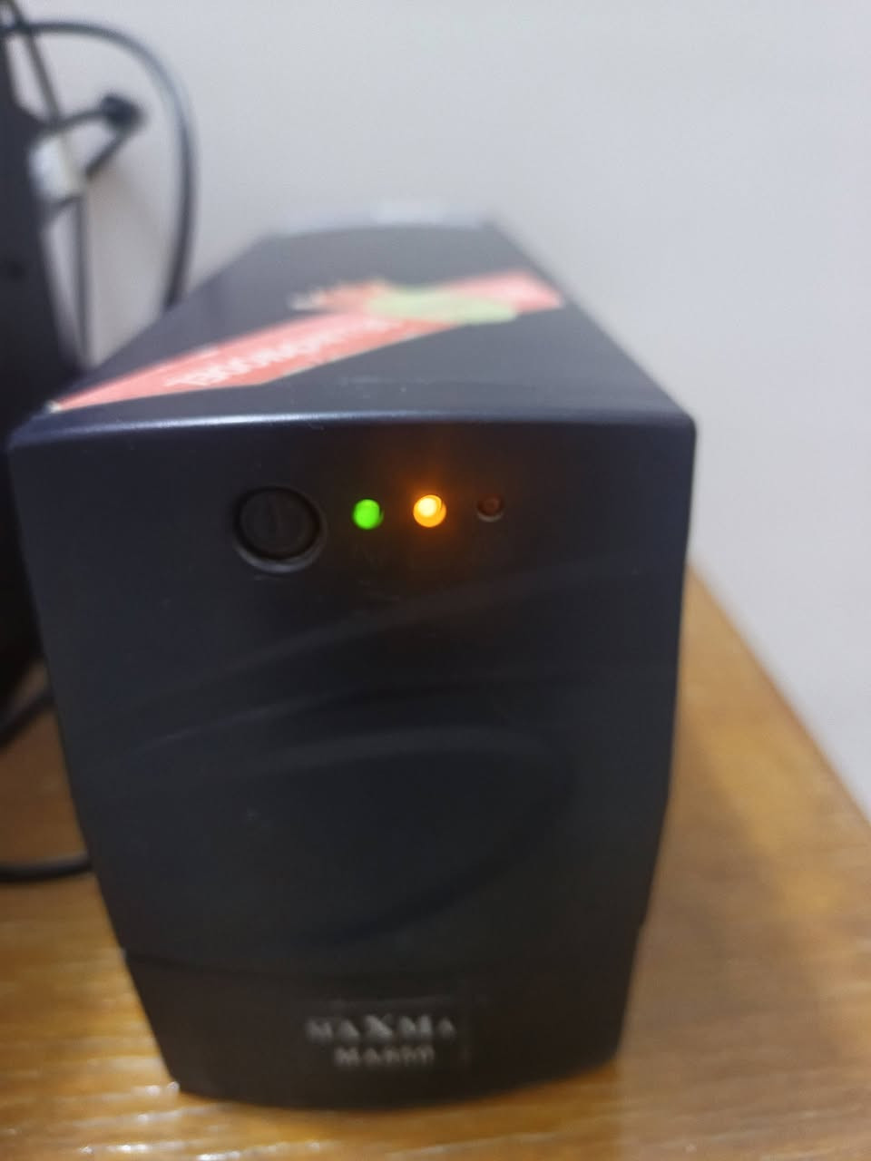 بلي 4 سلم مهكر نظام 11 قرص  مع شاشة Tcl حجم 55 مع يوبي اس وهارد خارجي 500 گيگا مع جوستكات عدد 3 وحدة اصلية و 2 تجاريات ابيعهن شلع تجميعة كاملة 
المكان بغداد - الشعلة -السلاميات 
هاتف ***********
