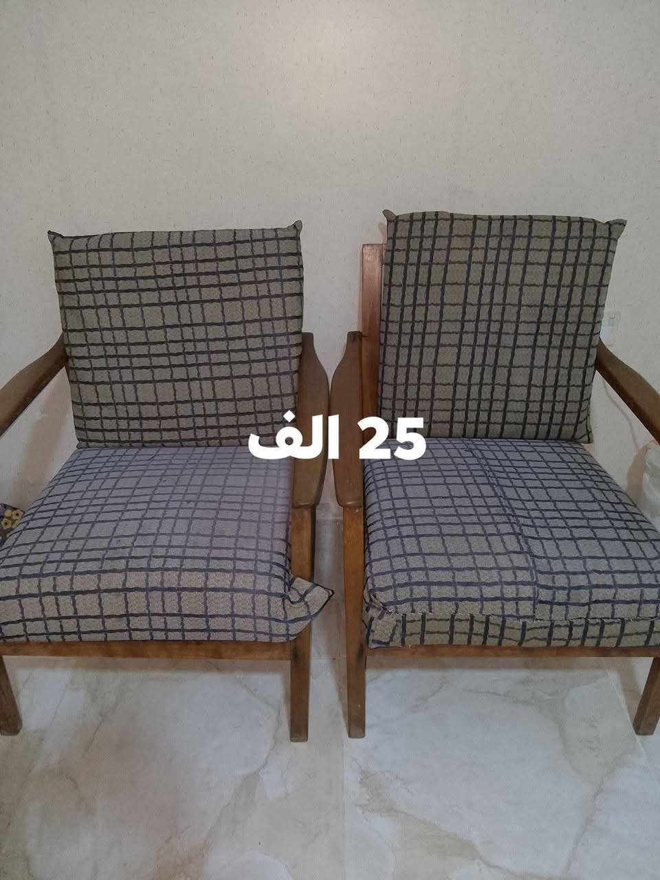 اغراض للبيع سعر مناسب تواصل ***********
