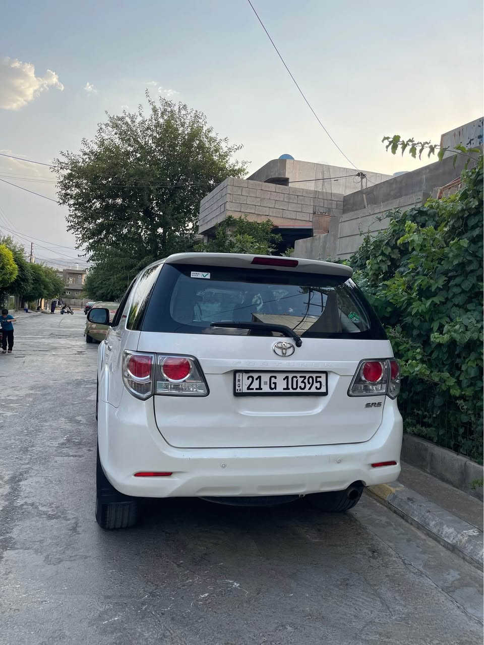 ***********
***********
‎❤️💙 بەناوی خوای گەورەو میهرەبان❤️💙
‎تۆیۆتا فۆرچنەر 2013 سید نهرۆ 
‎بطل فول مواسەفاتە گێرومەکینە بەشەرت نەکراوەتەوە چوار تایە و ویلی سفری لەژێرە دەبل ئەكسل سێ ڕیز كوشن سەیارەکە یەک دەستە شاشە ئای پاد و سوكان ڤۆلێۆم توند و تۆڵە چرکەی تێدا نیە بەشەرتی ئەوەی یەک دیناری تێدا نەبێ سەنەوی تا 2028 دەرگای سایەق بۆیاغە و دەرگای دواوە سندوقەكەی كەمێك قوپاوی هەیە رەسمی سۆنەرەكەم ، داناوە  گێرو مەكینەی بەشەرتی ١٠٠ فیتەر سەیارەكە هی مالەوەیە پاك و بێ عەیبە سعری سەیارەكە $177 كەمێك معامەلە بەس فرۆشتنە گۆرینە و قیست و قەرزم نیە 
***********
*********** السليمانية, العراق
