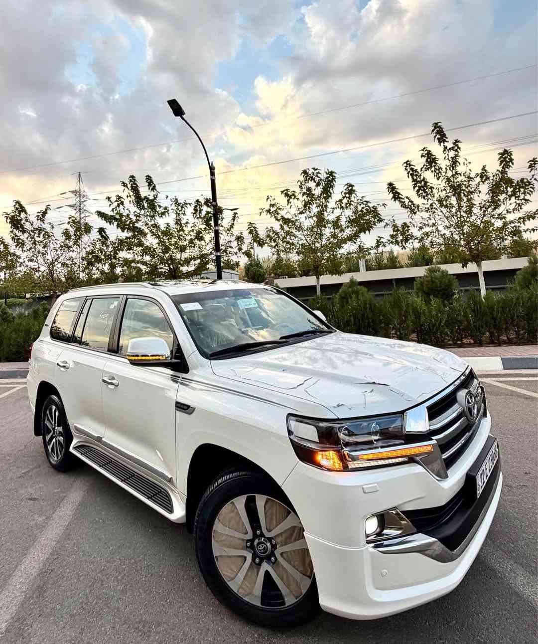 Land cruiser GXR 2019  V8     98,000km
 ‏Grand turing
لاندكروزر   2019  GXR
‏‎ملاحظە : الاخوان رجائن بس بیع نقد بدون مراوس🫡

ماشاالله سياره كارتونيه لوك لوك شرط
سياره  شريكه  (بريمي) 
سياره مواصفات (بريمي ) درجه اولا 

شرط الفحص كفاله عامة من جميع النواحي لا شخط لا رصعه لا رمل لا بارد لا صبغ ابد جديده حيل الي يدور جديد ومناسب 

‏‎لاندکروزر _2019 _ بريمي
‏‎💎محرک 8 سلندر (4,600)
‏‎⌛️ماشي 98,000 ألف كيلو شرط
‏‎💎   +سماعة بيلادي +فرشات بيلادي مجوود + داخل بيجي + غراضات كل موجود

‏‎💎 مكفولة كفالة عامة من الدعامية إلى الدعامية _ سياره كارتون لوك جديد 📦
‏‎ 💎 بدون صبخ .بدون بارد  ،بدون رصعات ،بدون حتى شخط . حتا رمل مابيها
‏‎دعاميات هم بدون صبغ ،رمل مابي ،لحية بدون صبخ ..بقية كلها بشرط

‏‎🧬فول فول مواصفات
‏‎شاشة كبير لمس كاميرا حاسة 
‏‎كاميرات 3 شاشات سيلاد فتحة سقف 
‏‎كشن جلد كشن كاراباي شحن موبایل  8 اريباك تبريد مركزية
‏‎بصمة تشغيل عن بعد باب جاك سلاجة ليد زينون 
‏‎تحكمات ستيرن دبل فوليوم فورويل هوك
‏‎سيارة بها 2 بصمة من شركة جديد جدأ 
‏‎سيـارة عل نظافتها احسبها صفر زيرو

💎 تخم تاير دنلوب الاصلي

‏‎ 💎محرك كير بشرط مامفتوح
‏‎سيارة حيل نظيفة كلشي عل بلاد لوك
‏‎سنوية زنكة كلشي جديد  
‏‎باسمي السنوية بشرط تحويل و خرامة 
‏‎سيارة مابيـها دينار مصرف كامل من كل نواحي

‏‎♻️نفسي يوم /تحويل و وكالة حاظر رقم اربيل
‏‎📍مكانك /داخل سليماني

‏‎☎️موبايل / ***********
💵سعر / 493$ ورقه السليمانية, العراق
