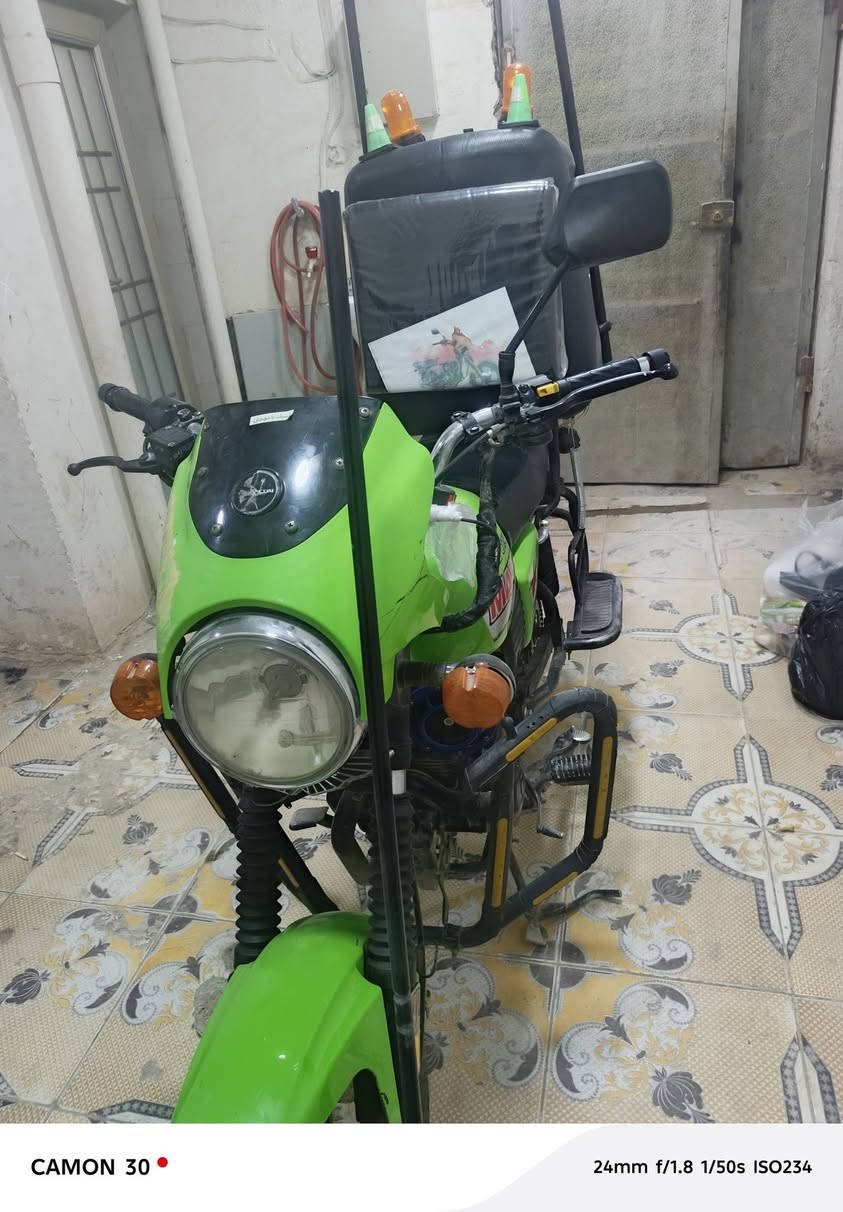 ***********  سعر على خاص
هسلام عليكم دراجه دايون ماكس 23 اعلى فئه بل دايون مرقم ناصريه باسمي زنون لايت دراجه مرتبه على ايدي مجبزه صندوك شاير وسكن صندوك توجه ضهر كبل لشارع  مكان ناصريه

نص مكتوب في الصور:
- CAMON 30 24mm f/1.8 1/50s ISO202
- CAMON 30  24mm f/1.8 1/50s ISO234
- CAMON 30 24mm f/1.8 1/50s ISO186
- CAMON 30
- 24mm f/1.8 1/50s ISO283