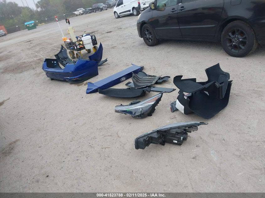 السلام عليكم 
النترا 23 رقم بغداد الدولي 
مكينة كير حدادية كهربائيات كفالة على وضع امريكا 

بدون ايرباگ بدون تبديل بدون صبغ ولا قطعة كل غراضها موضحة مال امريكا تعديل بارد قبق الصندوگ 

مكاني بغداد 

‏‪***********‬‏ 
***********
