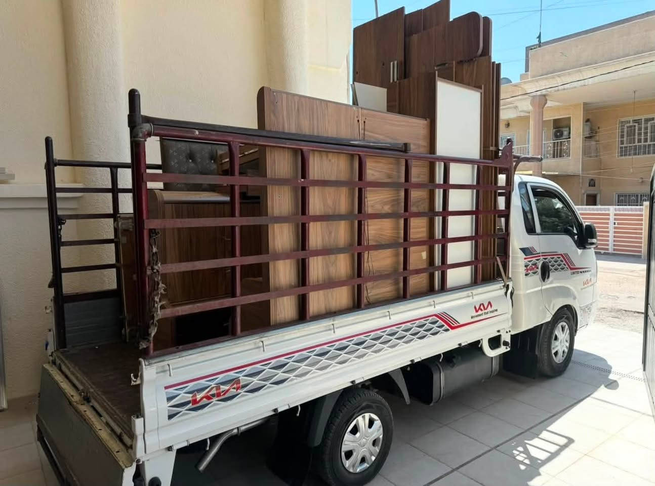 السلام عليكم🙋‍♂️ زبائننا الكرام

 *يوجدلدينا كيا حمل لنقل الأثاث داخل وخارج بغداد وبسمايه 🌎🧿وبأسعار مناسبا 💸💸💸💸

***********اتصال/ ويانه كلشي سهل باذن الله 

 من نقل الاثاث العام 🌹والتحويلات من بيت💚الى بيت* اخر 🏘️ 💒🏯🏯🏯🏯🏯

 توجد سيارات (كيا بنگو/🚛/) وكادر كامل من العمال الموهوبين في نقل جميع الأثاث  والنجار فتح وشد جميع الغرف الاتصال على الارقام التالية ***********☎️
