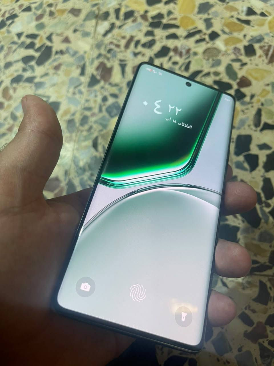 السلام اعليكم اخوان انفنكس نوت ٤٠ برو بلاس  5g الجهاز جديد شخط ما بي  ذاكره ٢٥٦ عشوائيه ٢٤ الجهاز مكفول نضافه ٩٩ جهاز كلش نضيف  بدون ملحقات فقط شاحنه اصليه ١٠٠ واط 
بغداد المحموديه او السيديه 
البيع او مراوس 
***********
