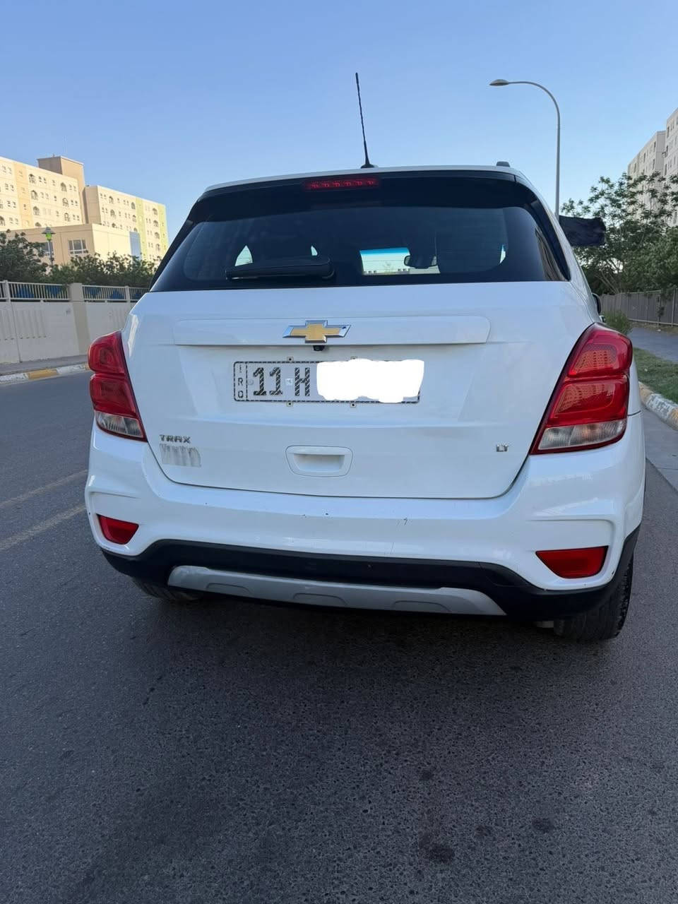 للبيع شوفرليت تراكس موديل 2018
حجم المحرك 1400 توربو 
كير 6سرع
تدفئه تبريد خير من الله 
مواصفات LT 
مكينه وكير مكفول 
تحكمات ستيرن جهتين
كشنات جلد داخل كلش كلش نضيف 
بصمه وتشغيل عن بعد 
واربع ابواب بصمه
حادث جاملغ وبنيد ومصلح 
بدون دواخل

باسمي السياره شرط احول ثاني يوم 
السعر 85 وبيها مجال 
غير متواجد على الفيس 
*********** يوجد واتساب
