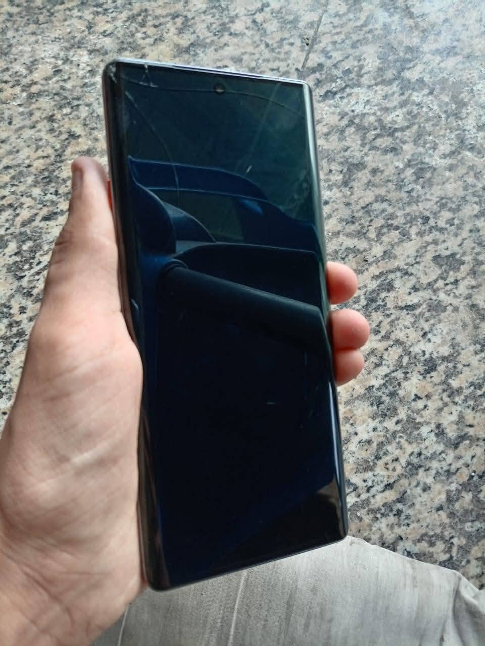 تكنو كامون 40 برو 5G • 256/24 • شاشة مكسورة