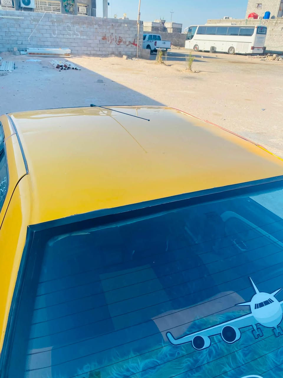 بيجو 405 موديل 12 رقم نكلزي بسمي مصفره كيره مكينه تبريد حداديه خير من الله ***********
