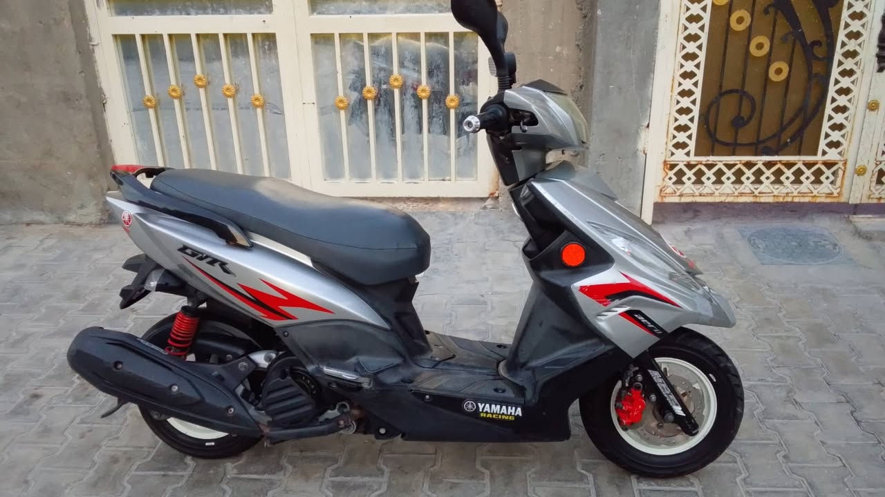 سلام عليكم دراجه جي تي ار نزلتها رمبه معرض جانيها صار سنه مخليها مال بيت سعر مليون اوخمسين اوبيها مجال المكان زعفرانيه سده بستان علاي رقم الهاتف ***********

