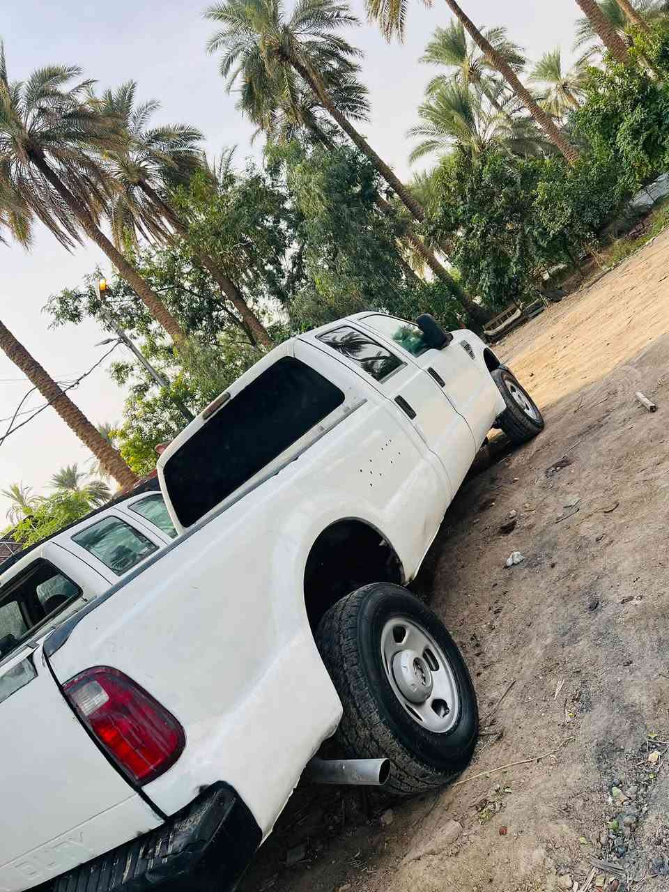 فورد F350 • بنزين • ترقيم كربلاء