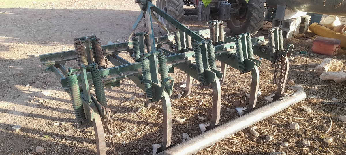 للبيع • نظيفة • بلا عيوب