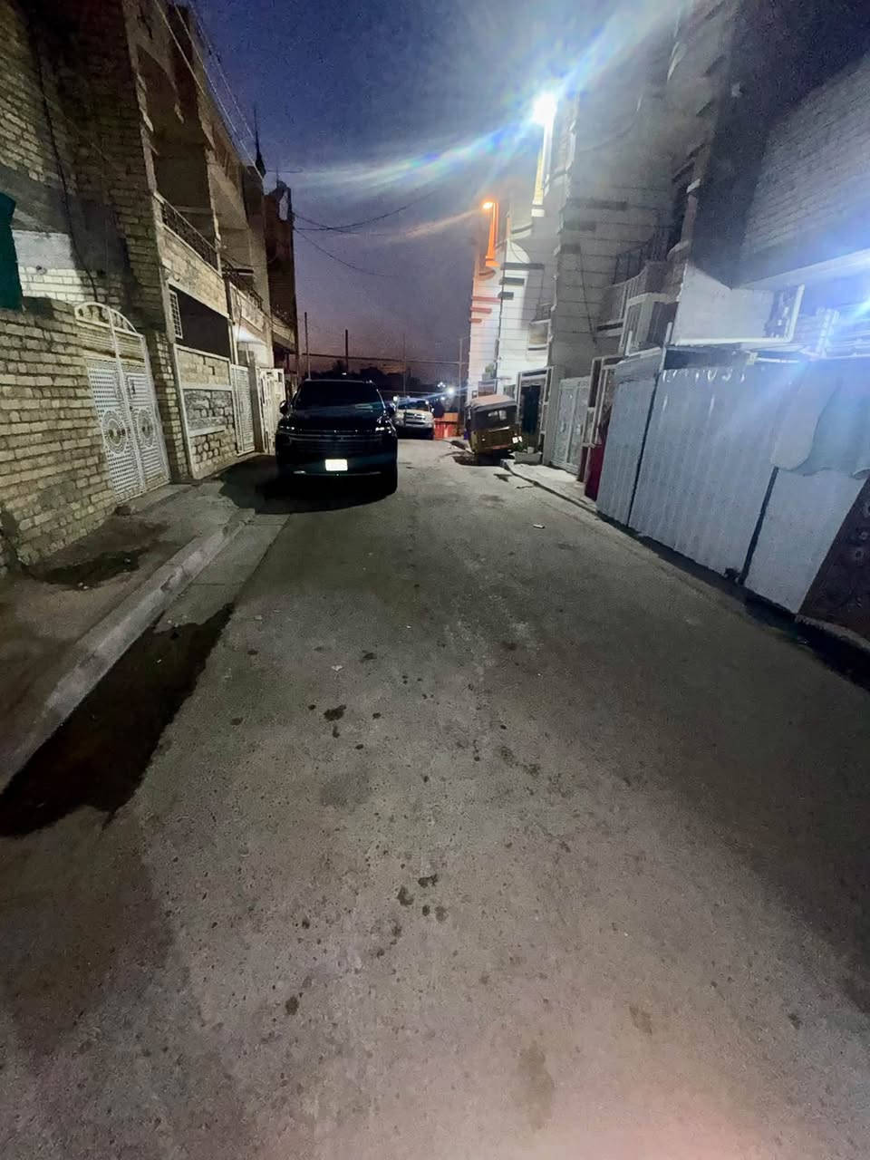 🏠 عقار مميز للبيع - فرصة لا تعوّض! 🏗️
ملاحضه / العنده عقار 🏡#للبيــــــع ويريد يبيع  #دزولنه كافه التفاصيل العقار مع ذكر السعر ورقم التلفون ☎️وان شاء الله باقرب وقت ينباع يمنه 🤲❤️
————————————————-
🔸مشتمل للبيع زراعي سند25 قرار محكمه 
وكاله بالعقار ومكاتبه اصولي طابو زراعي
50متر الواجهه 4م والنزال 12،5م
بناء سنة 2024🔑 تسليم مفتاح تكمه كامل مكمل

🔸الطابق 1️⃣استقبال ومطبخ وخدمات وغرفه نوم
     الطابق 2️⃣غرفتين نوم وخدمات وبلكونه 
     الطابق 3️⃣بيتونه كبيره وسطحين امامي وخلفي
 
🔸موقع العقار ممتاز جدا📍الشعب بدايت شارع الصحه خلف جامع السلام عرضه 15 ورصيف عريض عرضه 2م        
 .+ مناسب جدا لحك قبل لاينباع

🔸السعر: 90 مليون وقابل للتفاوض 

🔸وفارغ وجاهز للسكن او للاستثمار اذ حبيت تستثمره اجره الك اقل شي ب500الف ايجار سريع 💨
البيت كامل ومابي اي نقوصات من فضل الله فقط الواجهه والواجهه راح تكون #هديه للبيت الواجهه تكمل تصير مرمر درجه اولى بعد الشراء

مكتب ابو علي الدراجي للعقار 🏛️
المكتب مجاز رسميآ _وؤكيل منصه عقاريه ✅ 
 الشعب-نهايت شارع الصحه-مقابيل كرزات ركن الصحه 
***********📞
***********📞 ‭
***********📞

