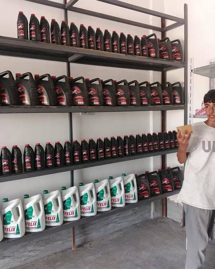 من الخاص ⛔️
تم فتح وكاله دهن السيارات الحديثه والقديمه كبار وصغار وجميع انواع السيارات دهن ماء راتيتر افضل انواع الدهن للسيارت الحديثه والقديمه بإدارة ابو علي الحلبوسي العنوان الكرمه طريق البسوده الوفه القويه ‏‪***********‬‏
