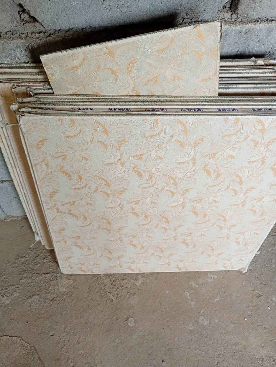 سقوف ثانوية مساحه 5x3مع بنر السعر30 ***********بي مجال
