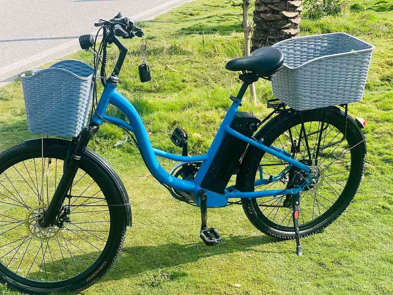 دراجة كهربائية • بطارية ليثيوم • جنط ٢٦