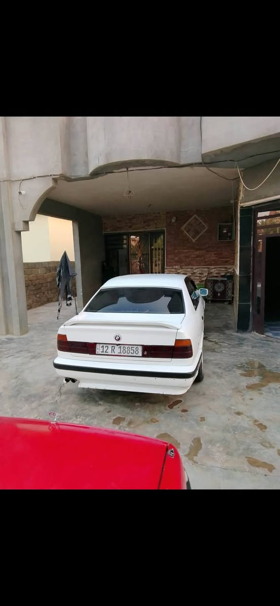 السلام عليكم BMW530 للبيع

محرك ٣٠ مفتوح
كير عادي
سيارة جاهزه محرك شرط كير شرط
تخم تاير جديد
اربع جام كهربائي
فتحة سقف طكتين شغال
شاشه+منظومة صوت كامله
سياره مكفولة من العيب الشرعي
شرط التحويل 
السعر ٤٢ وبيها مجال
للإستفسار الإتصال على الرقم ***********
