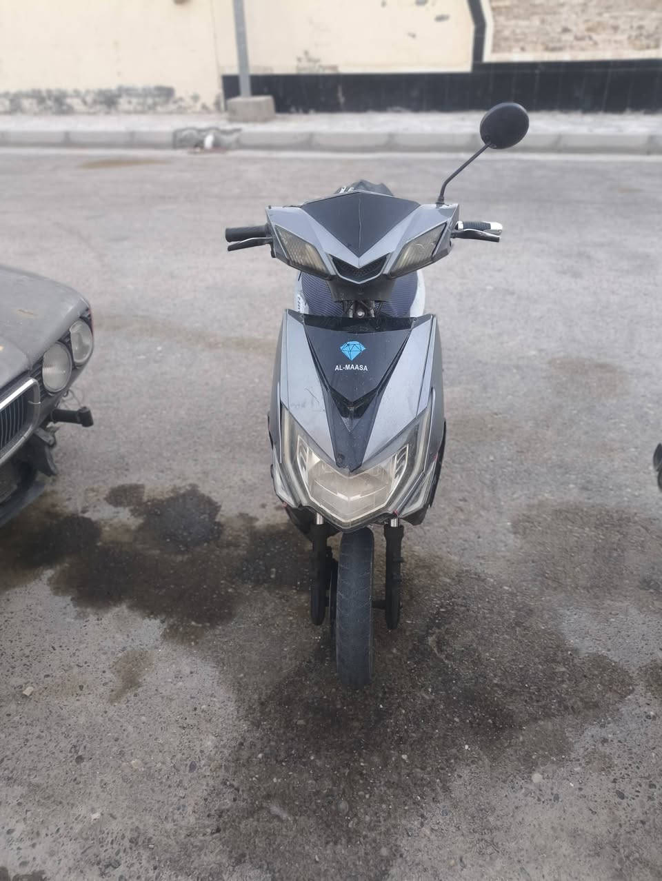 للبيع موطور شحن ماسه بطاريات يقرن 9 السعر 250 مكان الفلوجة 
***********
