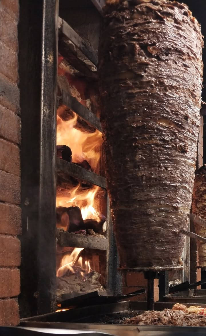 السلام عليكم اسطه كص لحم ودجاج متفرغ للعمل حالين ***********
