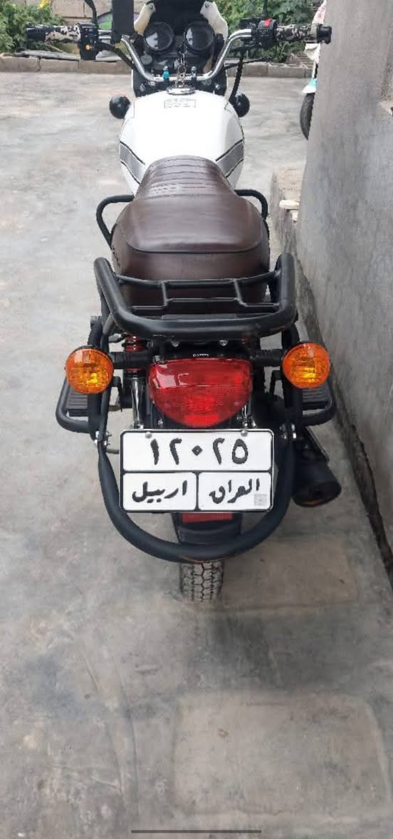 دراجه دايوان مديل 2025 مرقم كامل اوراقه كامله ويه لسنويه لسعر 3 ملايين وبي مجال الاستفسار ‏‪***********‬‏
