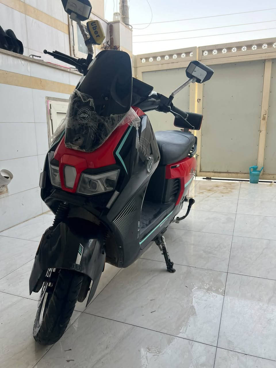 سلام عليكم
دراجه شحن نوع ليون 137
6بطاريات دبل 
2000w 
3سرع 
الدراجه جديد ما ناقصها شي 
سرعتها الحقيقيه 78 حقيقي 
مصارلي 5 اشهر لمن اخذتها اخذتها ب 1500 
واريد ابيعها لان اعتازيت فلوس الدراجه بيها ملاحضات بصيطه موجوده بل صور 
لايتات عدسات عدد4 صلاوات الايت ماله نهار واضاءه اليدي بك رماش عند البريك دبلات بعدهن جديدات ع بلادهن بطارياته بعدهن جديدات التايرات هم بعدهم جديدات بيها بلوتوث بيها بك رجوع الى الخلف تثبيت سرعه  الهورن ماله. مفصوخ الواير وما سويته ماصارلي مجال 
المكان اربيل 
التواصل واتساب فقط ***********
السعر مليون وبي مجال
