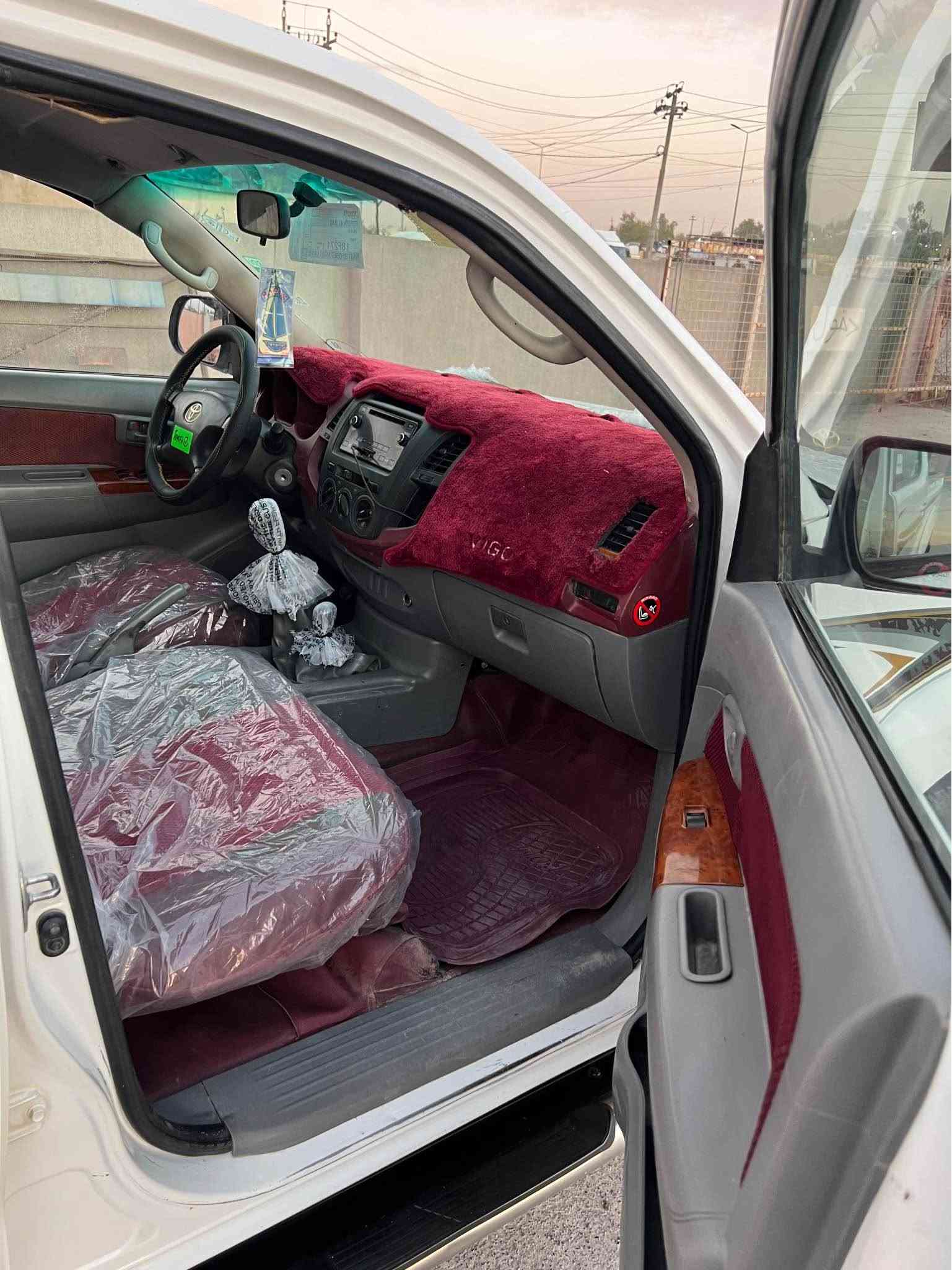 مەرزیە 2006 سعودی بتل ناو سۆر بیلاد
سیارەکە پینج پارجەی سوبغە بێ لێدراو دوو بست لە سەقفی بۆیاغە  پێشی حسابی کەپسی بۆ بکە شاسی نوقتەی نیە وکالەو تحویلی بەشەرتە  سیارەکە لەسەر دەقی بیلادی ماوە 290 هزار حەقیقی رۆشتووە 
مکینەو گێر و اکسل بەشەرت جوار تایەی لۆکی لە ژێرە 
سعری زۆر مناسبە $$$125 وەرقە مجالی برایانە ✅
بۆ پەیوەندی کردن ..***********

0️⃣7️⃣5️⃣1️⃣7️⃣6️⃣1️⃣6️⃣3️⃣8️⃣4️⃣ أربيل, العراق
