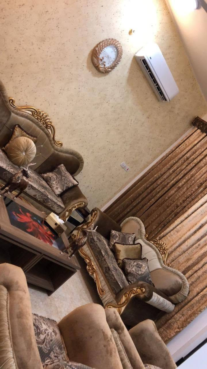 علان 📢
#يعلن
#مكتب_عقارات_ومقاولات_الواحة
      لبيع دار سكن 
#نوع_العقار: طابو ملك صرف زراعي #المساحة: 200م² 
#العنوان: شط العرب الجزيره باب الهوى قرب المجمع الطبي  
.
غرفتين منام ديوانية صالة مطبخ صحيات داخلية وخارجية منور طارمة 
بناء درجة اولى طابوك كونكريت مسلح 
الارض قلع متر ونص دفان جلمود وسبيس طبقات الرباط الارضي صب رفت 

السعر 130 مليون 
  🔘للاستفسار وعرض عقارك في الجزيرة 
للاتصال  :                       ***********واتس اب   ***********          
📍 #عنوان_المكتب: البصرة - قضاء شط الجزيره باب الهوى قرب ريحانه سنتر
الموقع 👇👇
https://maps.app.goo.gl/2ML5umV8WkcbRg4y723
