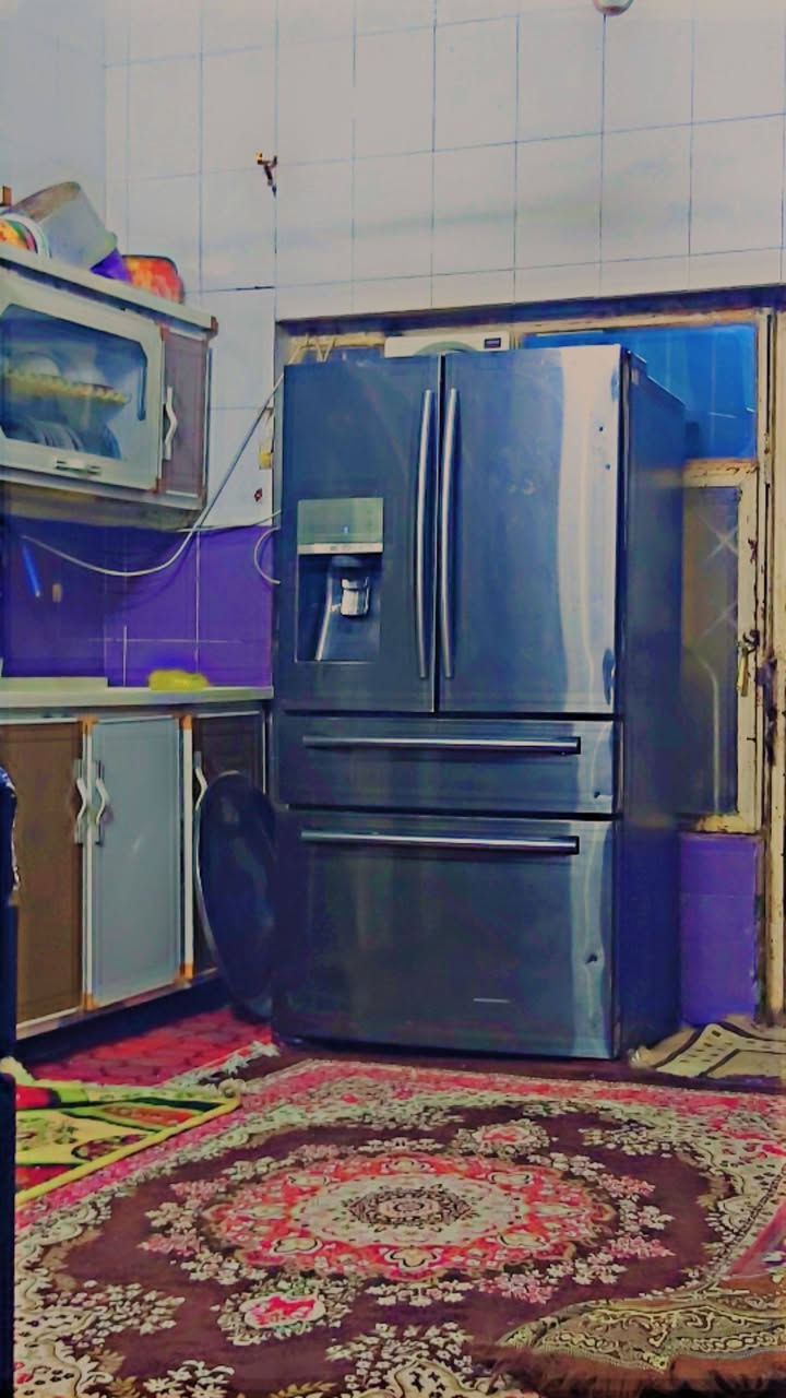 السلام عليكم ثلاجه للبيع اربع بيبان ثلاجه +مجمده +براد فواكه +براد ماء السعر ٤٥٠ وبيهه مجال بابل القاسم ***********
