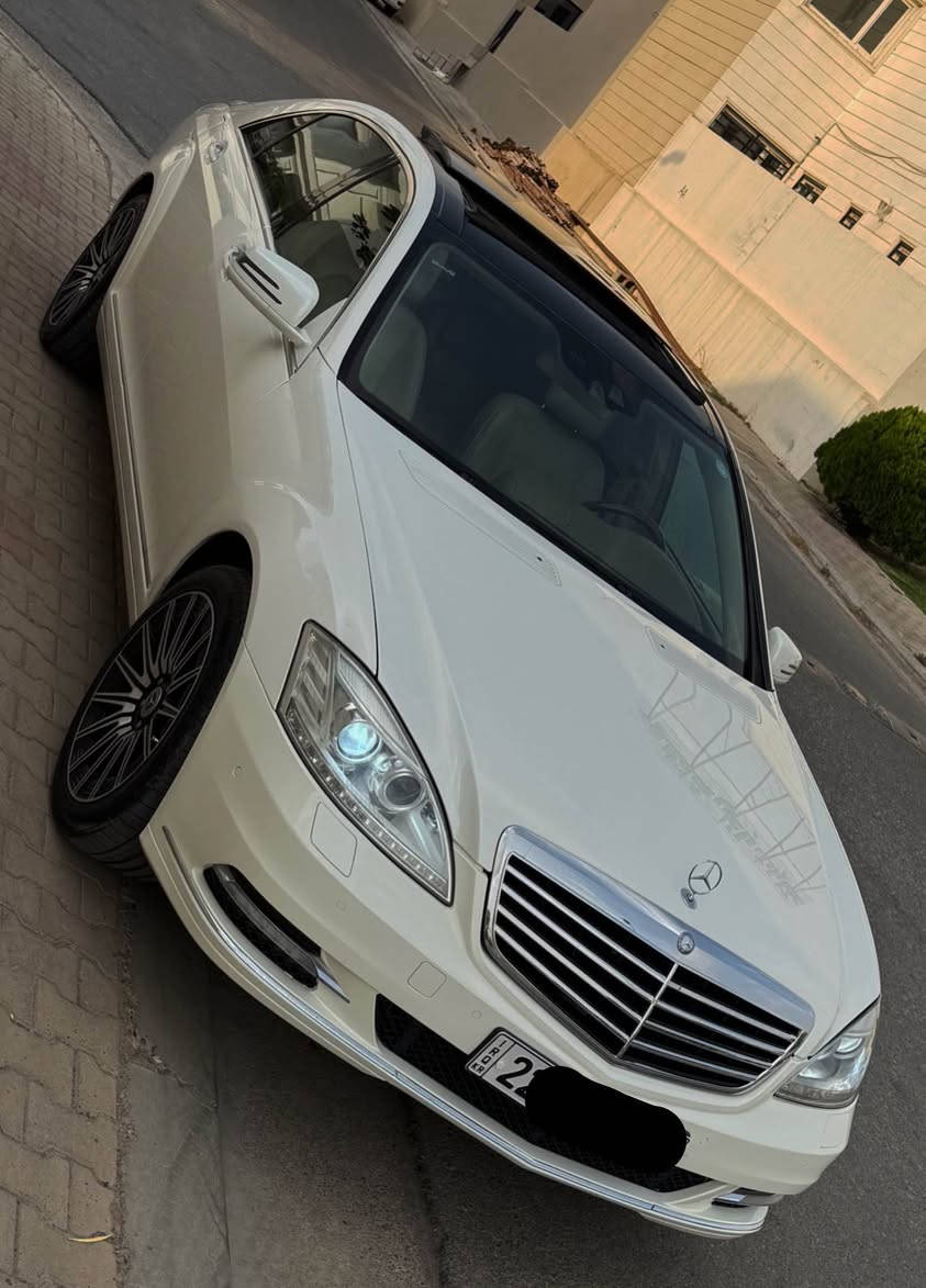 من رخصة الادمن المحترم والاعضاء الكرام كافة 

مرسيدس S Calss 350 2013 🇩🇪

خليجي وكالة باجكير بلادي اصل 13 سويجين وياها دبل بصمه  

مكينة V6 CGi المرغوب بانزين

لون ابيض صدفي - سقف اسود

عداد المسافات 170  KM

بيها صبغ ٣ قطع جانبي فقط وممبين الا بالفحص طبعا يعني نصبته ونضرته للسياره اجمل من الصور بالحقيقة نظيفة جدا جدا 

سيرفر صفر مسج بدون اعطال ✅

•مواصفات•

🛑 بانورامـا

🛑باب طويـل لارج رئاســي

🛑 جكـات

🛑 ابواب شفـط

🛑 ناظور ليلـي  

🛑 رادارات 

🛑 بـردات عدد 5

🛑 حـزام امان ذكي كهربائـي

🛑 التعرف على امـاكن البارك

🛑 انارة داخلية متغيرة

🛑 لايت داينمك زينون متحرك مع الستيـرن

🛑 داخل بيجي دشبـول بيجي مطعـم لونين 

🛑 بصمـة تشغيل مع الابـواب ايضا بصمـة

🛑 كشنات تدفئـة وتبريد وخـزن امامي خلفـي

🛑 صنـدوق شفط كهربـاء

🛑 تحكمـات وضعيات الكراسـي الخلفي والاماميـة

 هاي المواصفات الاساسية المعروفة الباقي هواية بعد متنذكر 
كتلوكات شركة كله وياها مع سويجات بلاد شركة 

متوفر فديو كافة تفاصيل سياره عل واتساب واتشرف بالجميع الي يحب يشوفه يراسلني وبالخدمة 

 السعر 233 ورقه ومجال معقول للمشتري 

رقم اربيل تحويل مباشر 

المكان اربيل 

للاستفسار: *********** أربيل, العراق
