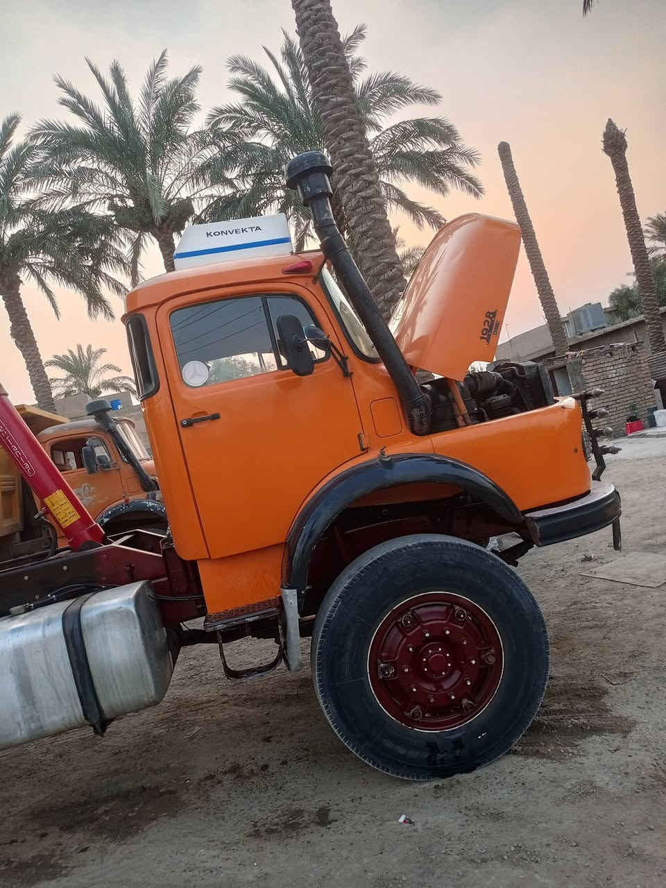 قجمه موديل82
مطوله
خشم الشاصي بلادي 
مجموعه بلادي
قماره مصبوغه بل موصل شغل درجه اوله 

بدي جعب مايلر 
تخم تاير جديد 
تخم ويل الماني جديد 
تخم برما بلادي 
فرام دكسن ابو تطليعه 
مجموعه 18
كير111
السعر 75مليون 
بدون بدي 65 مليون 

التصال ع الرقم مامتواجد ع فيس 
***********
***********
