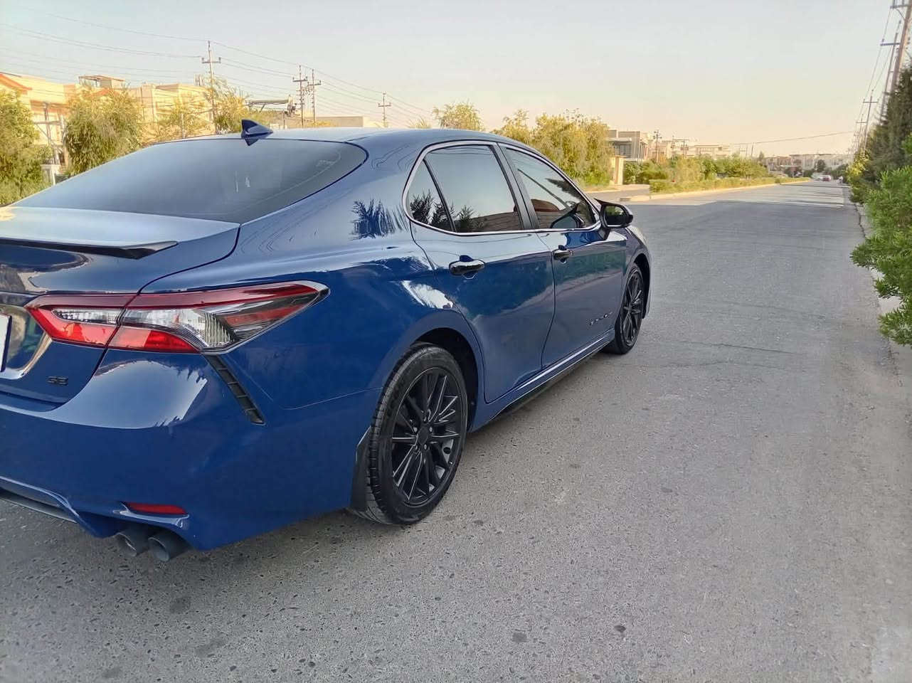 كامري موديل 2024لون مميز كلش موصفات فول بس بدون سلايت ماشيه 25الف حادثها كلش حلو بدون دواخل بدون ارباك جاملغ وباب واكو كارت بلباب ثاني كلش بسيط سياره ماشاء الله يربي نضافه فول بدون رصعات بدون شخوط سعرها 185 مجال قليل مكان سياره اربيل   ***********
