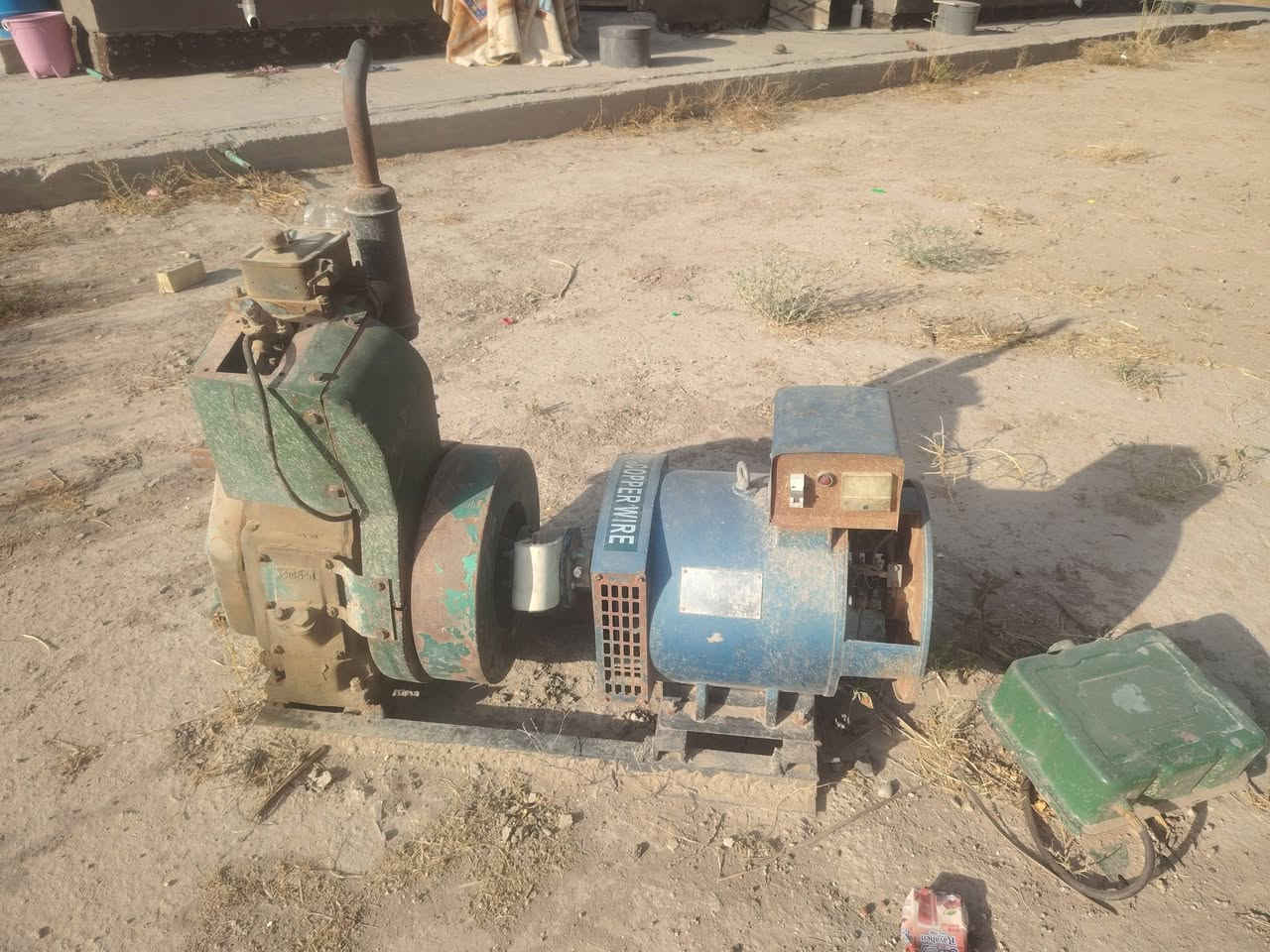 السلام عليكم مولد هندي استخدام قليل جدا ١٠ كيفي
 ما مفتوح برغي بيها سعرها ٦٠٠  ***********
