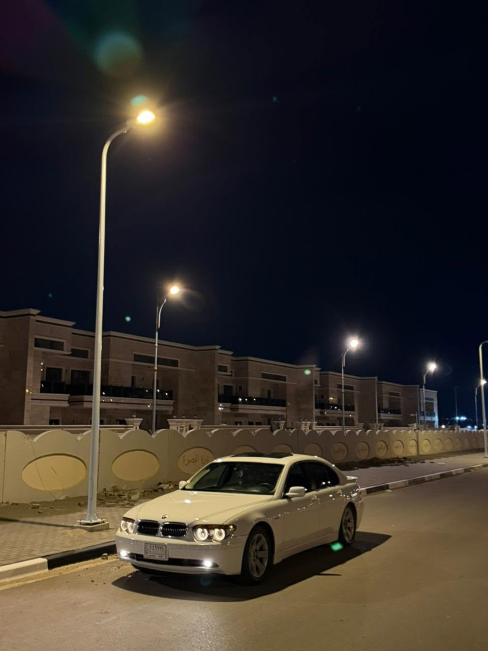 سلام عليكم
باخره 2003 معلايه 13  ماشى  بلمعامله باقيه عله الكمرك للعلم دافع كمرك بقرار 48

سياره 735 باب قصير بوب شفط 5 برادات جاهزه حداده مكينه كير تخم تاير وباقي جاهز ترايك لزاخو السعر  95  وبيهه مجال مكانها بصره معقل 

***********
