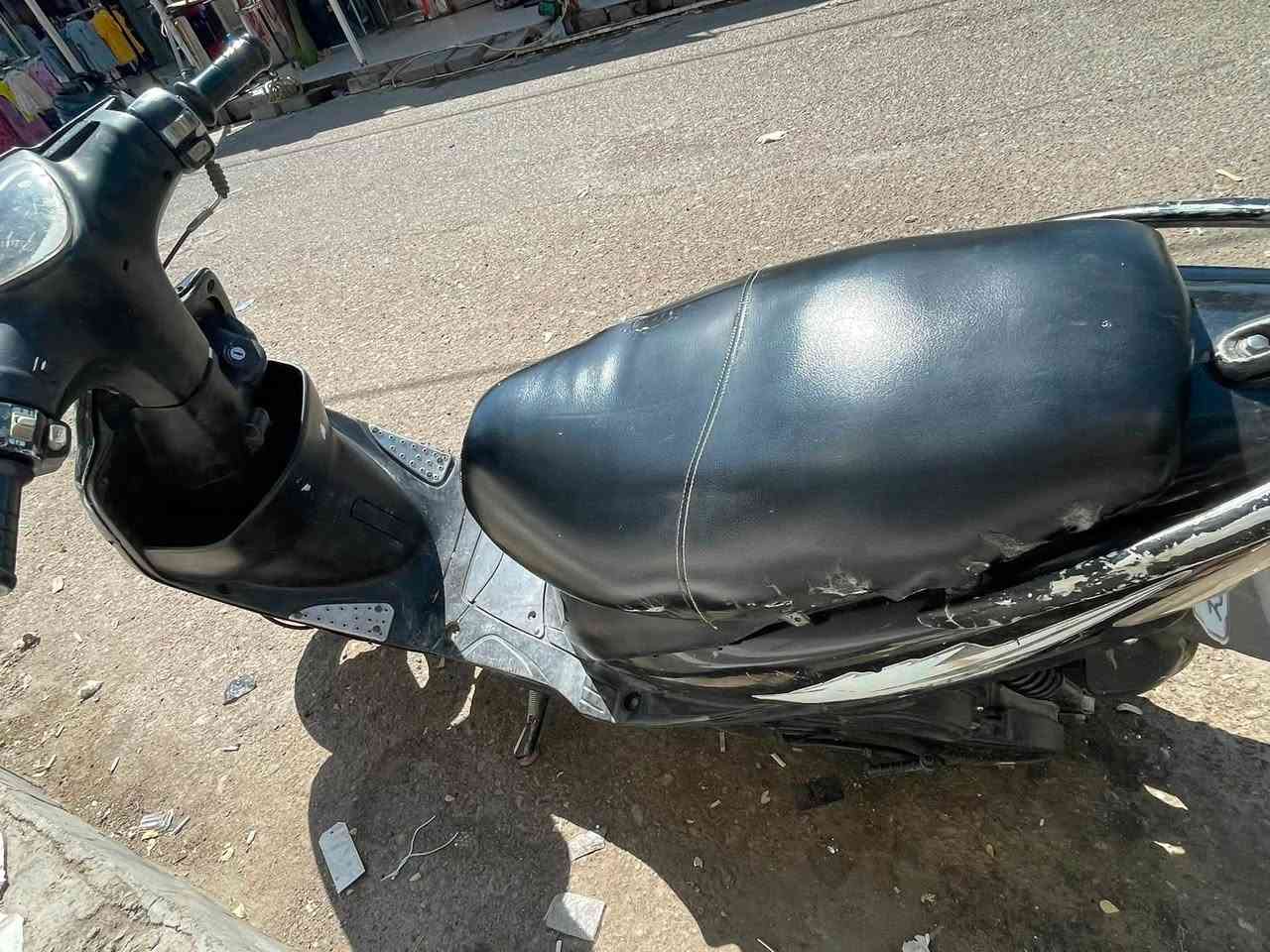 سلام عليكم ماكس عدله 
دراجه خير من الله 
مبدل فقط ولفات
سلفه 55
كفرات بلادي كهربائيات كلها شغاله 
السعر قفل 350
ديالى. بعقوبه 
***********
