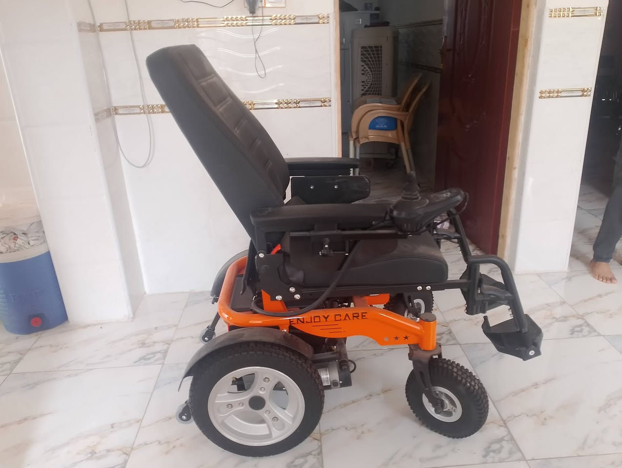 عربانة شحن جديده مامستخدمه بعده بچبس الشركه السعر 700 وبيه مجال للاستفسار الاتصال على الرقم *********** أو مراسله خاص
