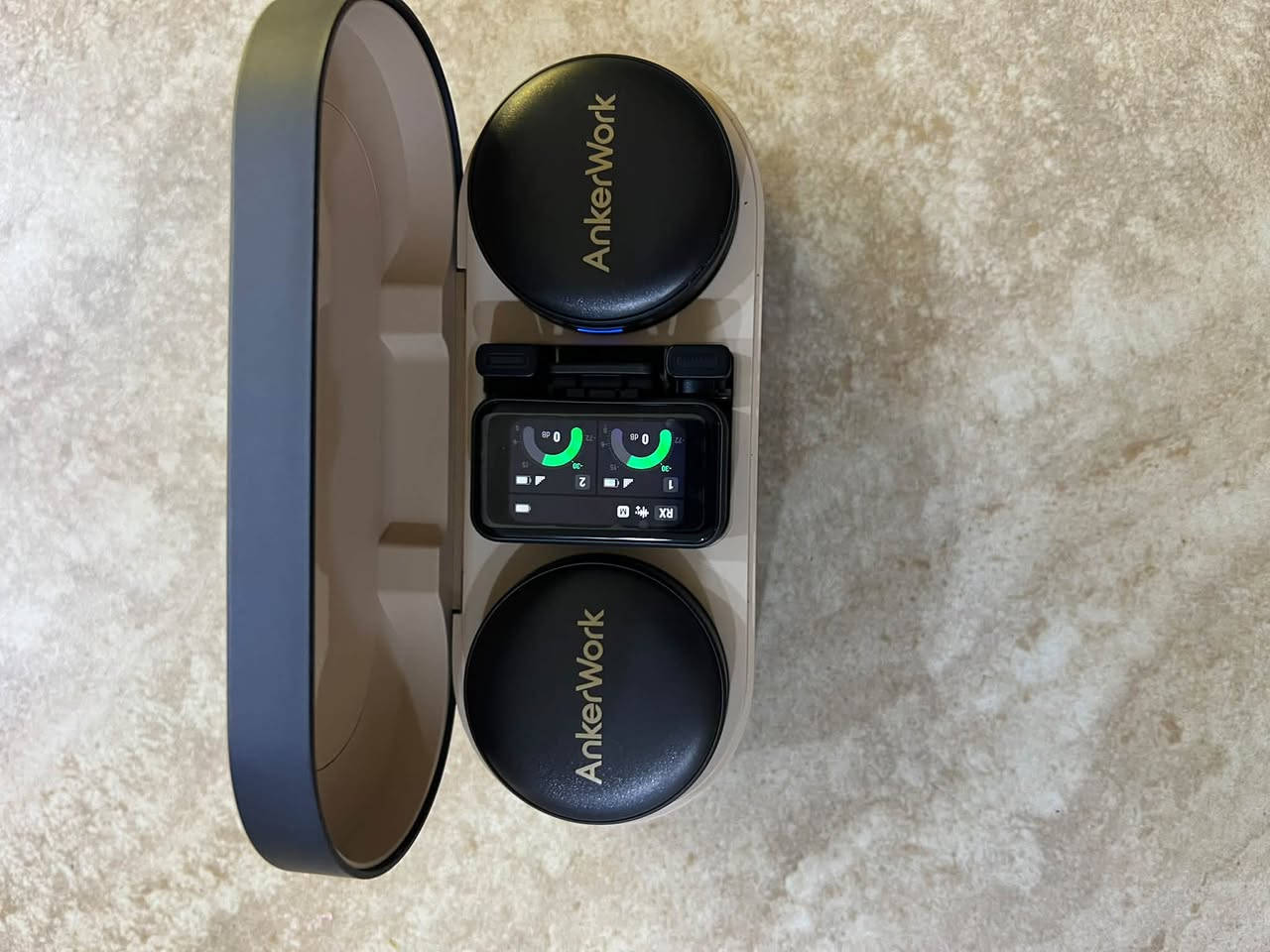 ميكروفون AnkerWork M650 • تسجيل ثنائي • عزل ضوضاء